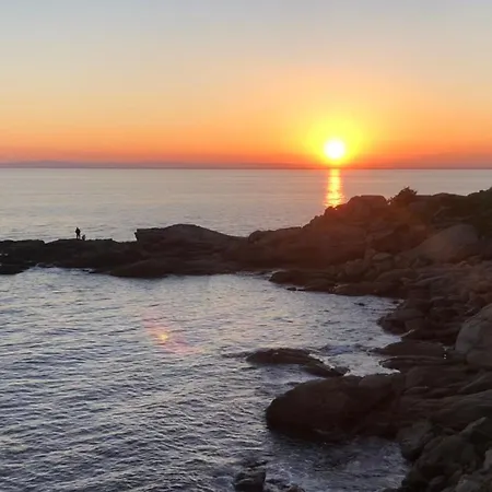 Magnifique En Front De Mer, Caneylles Roses