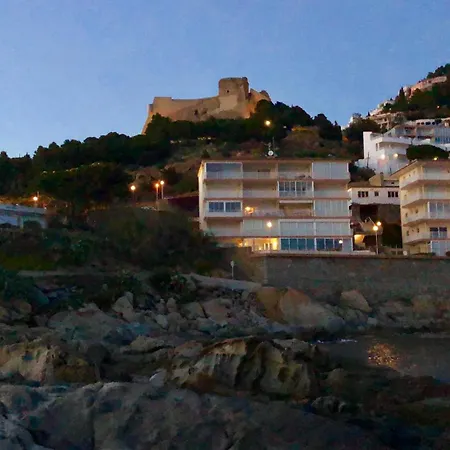 Apartment Magnifique En Front De Mer, Caneylles Roses