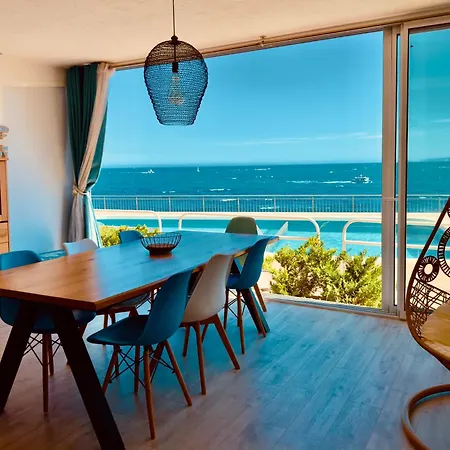 Magnifique En Front De Mer, Caneylles Roses
